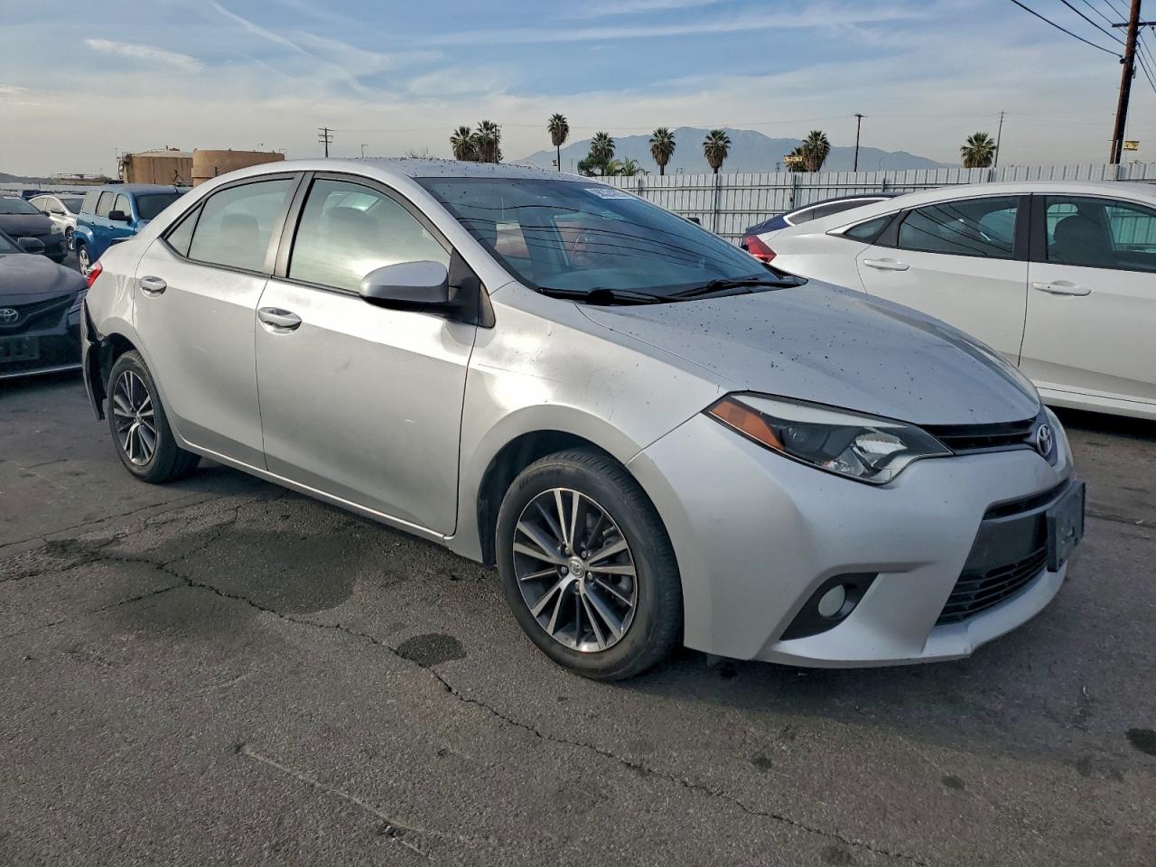 2016 TOYOTA COROLLA L photo 4
