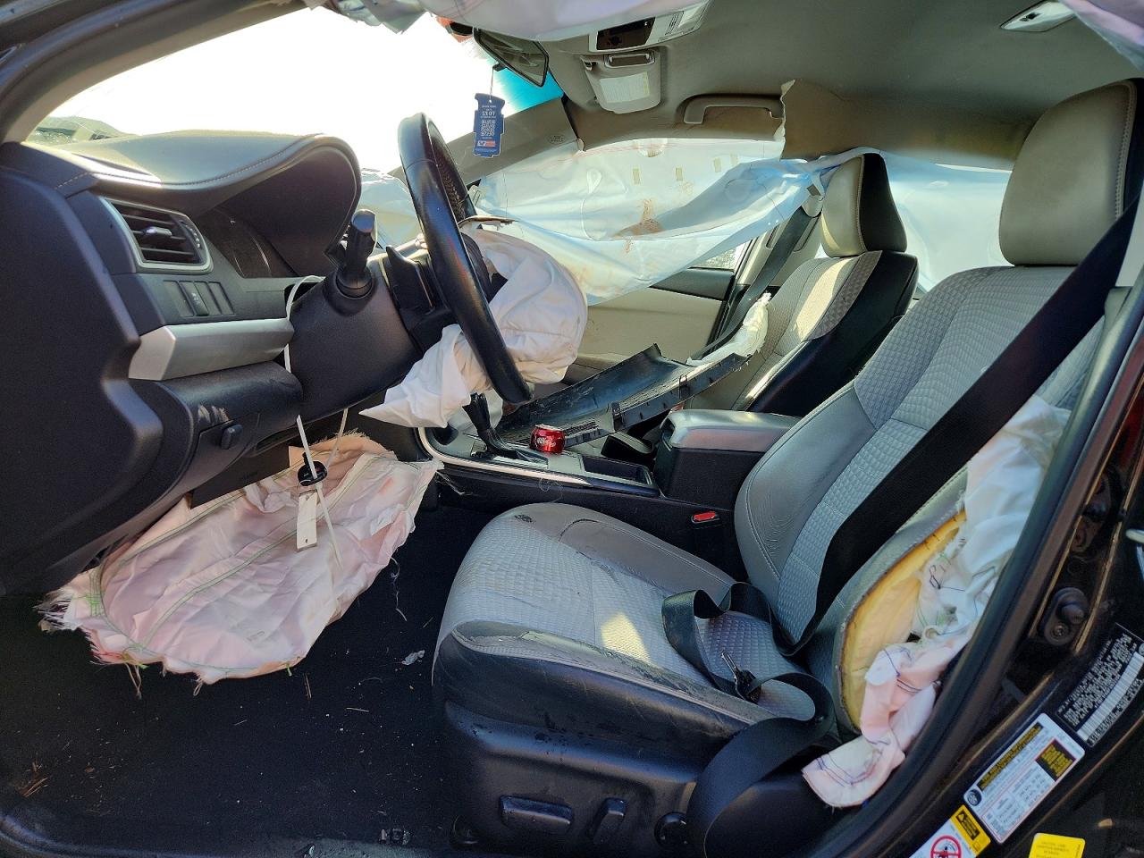 2015 TOYOTA CAMRY SE photo 7