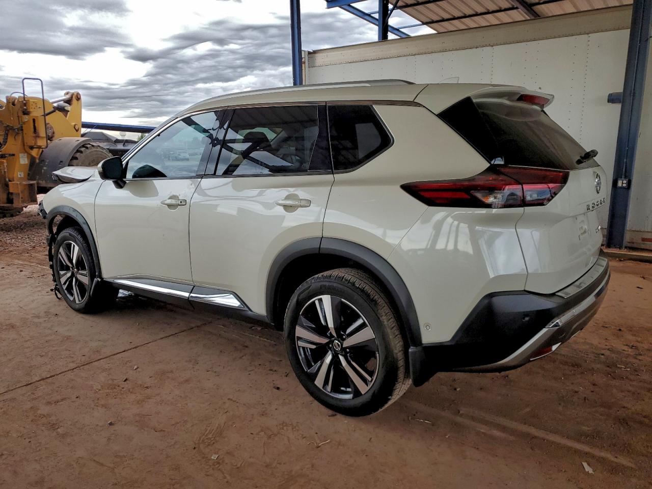 2021 NISSAN ROGUE PLATINUM photo 2