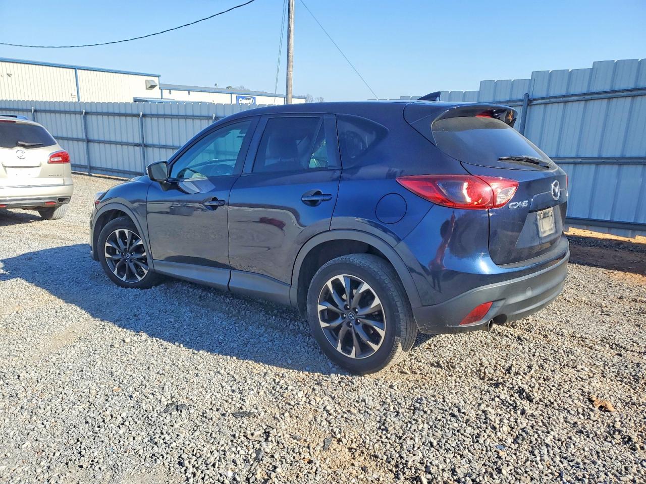 2016 MAZDA CX-5 GT photo 2