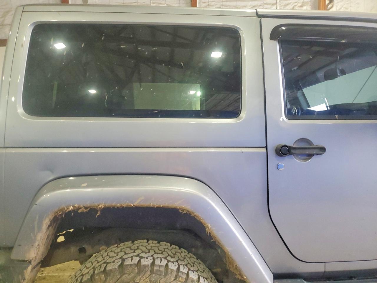 2013 JEEP WRANGLER SAHARA photo 10