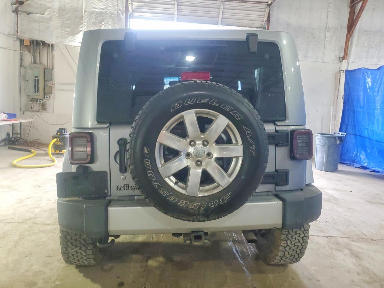 2013 JEEP WRANGLER SAHARA photo 6