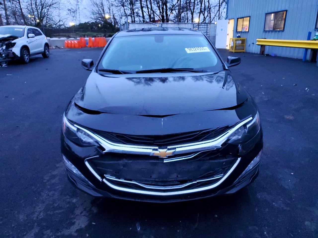 2022 CHEVROLET MALIBU LT photo 5