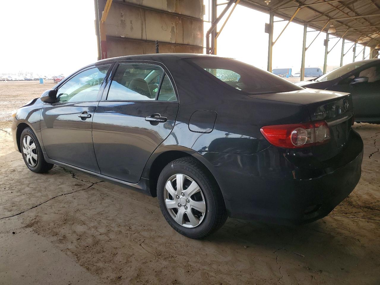 2011 TOYOTA COROLLA BASE photo 2