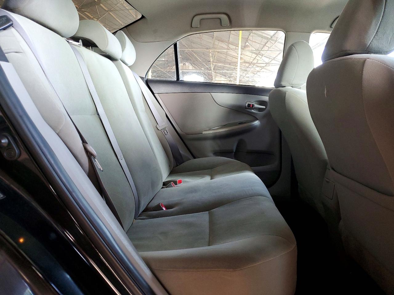 2011 TOYOTA COROLLA BASE photo 10
