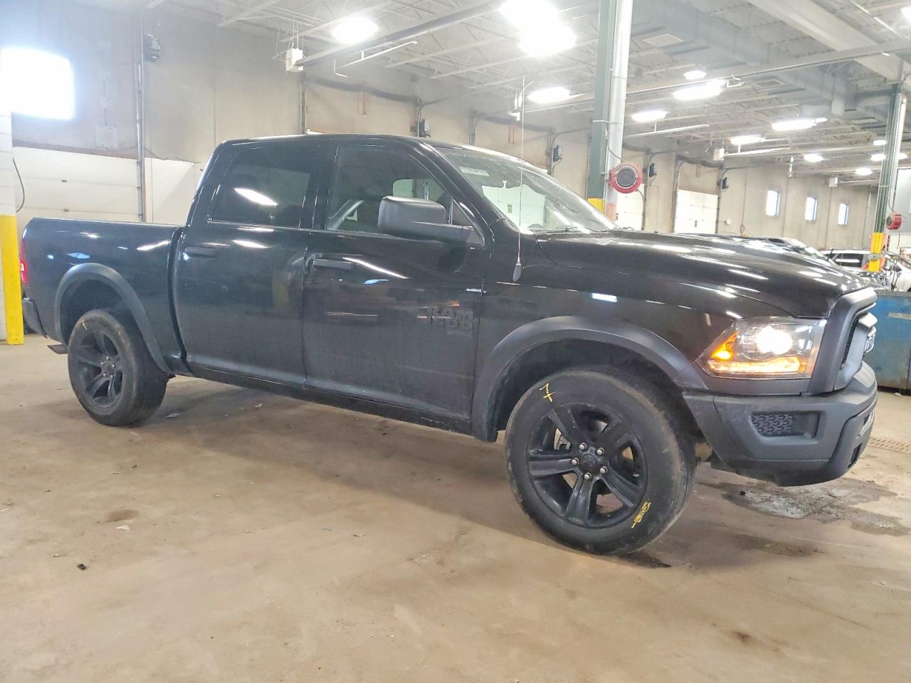 2022 RAM 1500 CLASSIC SLT photo 4