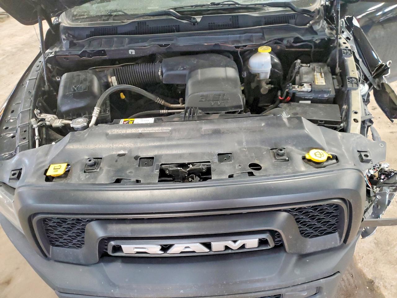 2022 RAM 1500 CLASSIC SLT photo 11