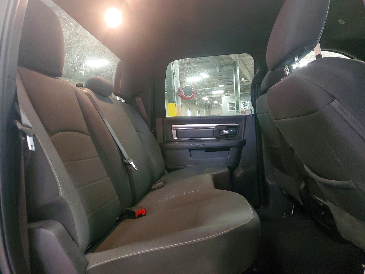 2022 RAM 1500 CLASSIC SLT photo 10