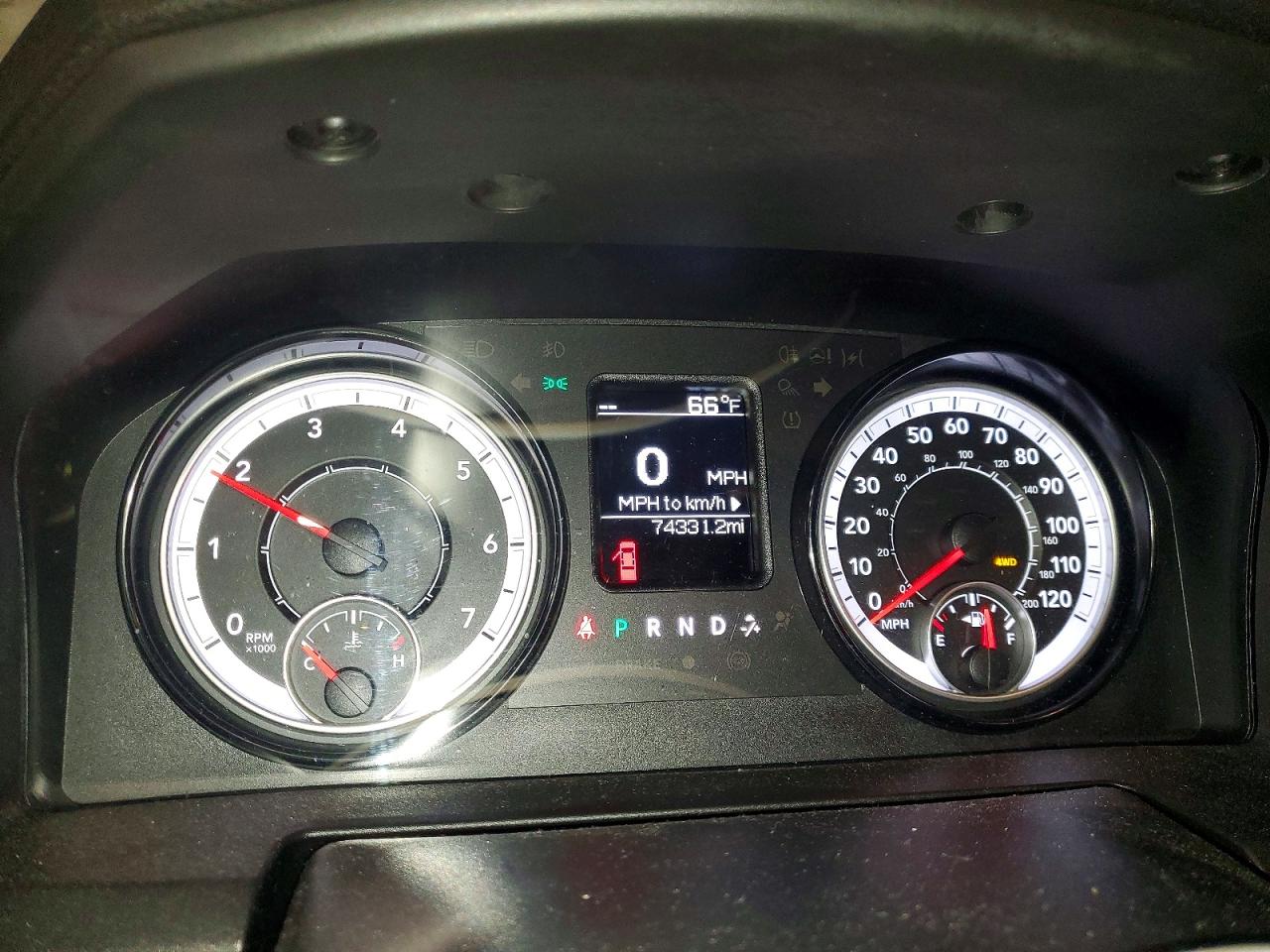 2022 RAM 1500 CLASSIC SLT photo 9
