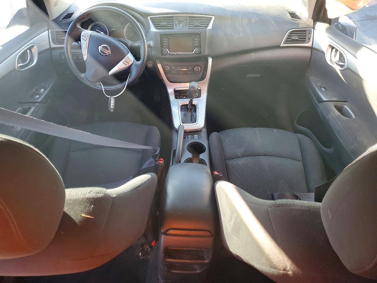 2015 NISSAN SENTRA S photo 8