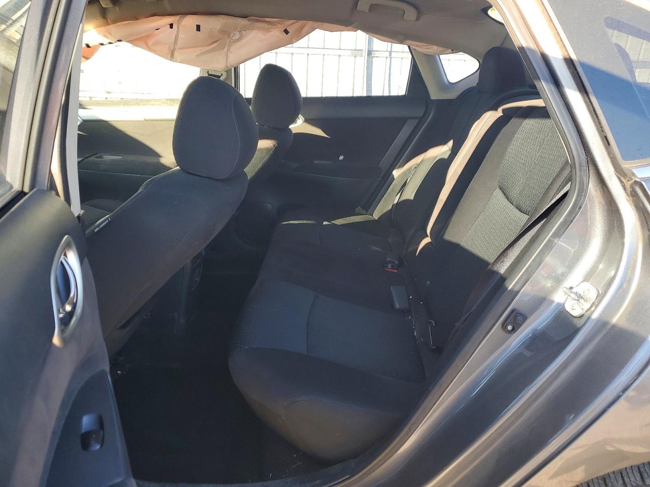 2015 NISSAN SENTRA S photo 10