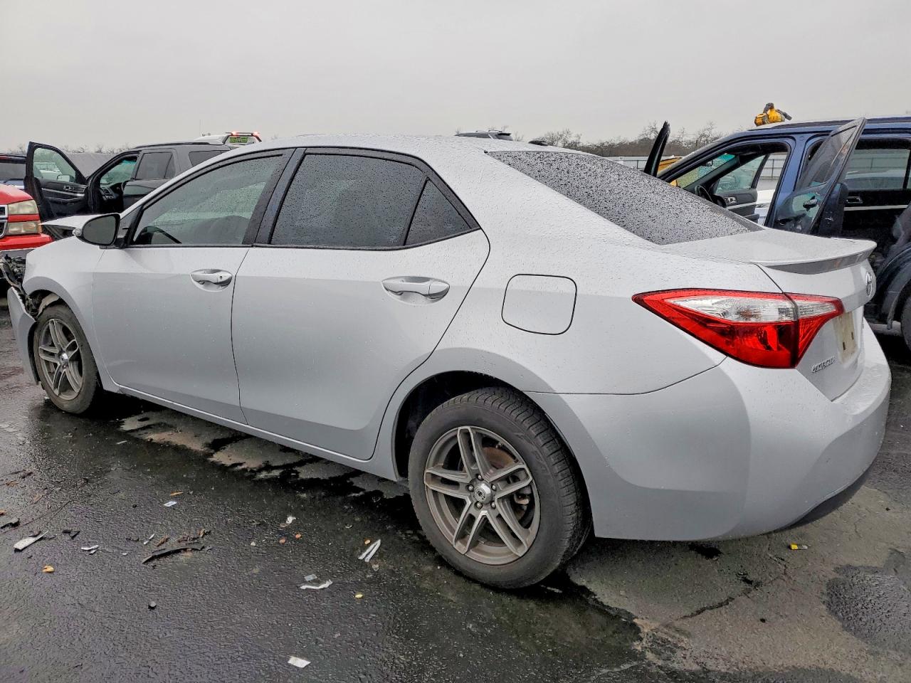 2016 TOYOTA COROLLA L photo 2