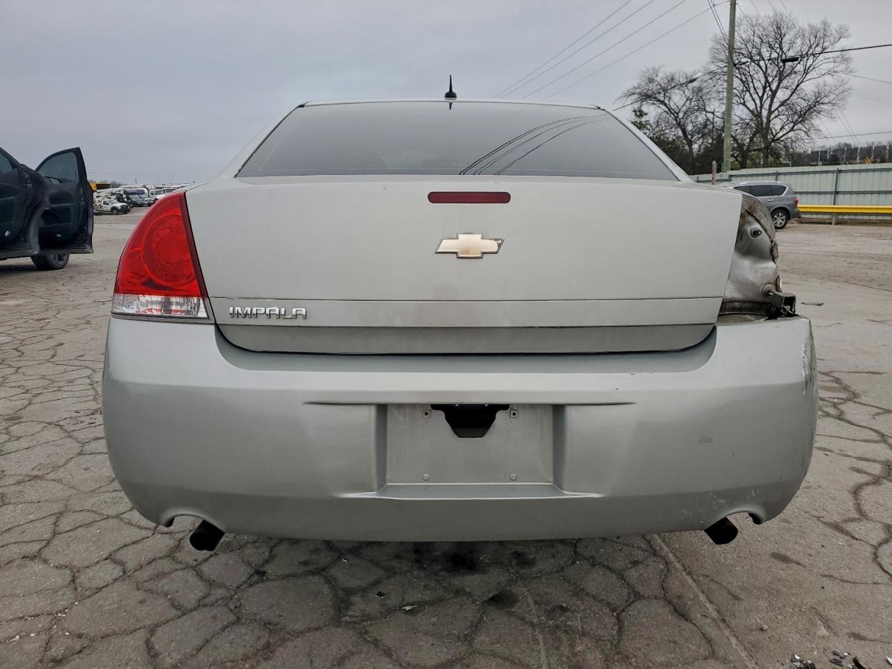 2013 CHEVROLET IMPALA LS photo 6