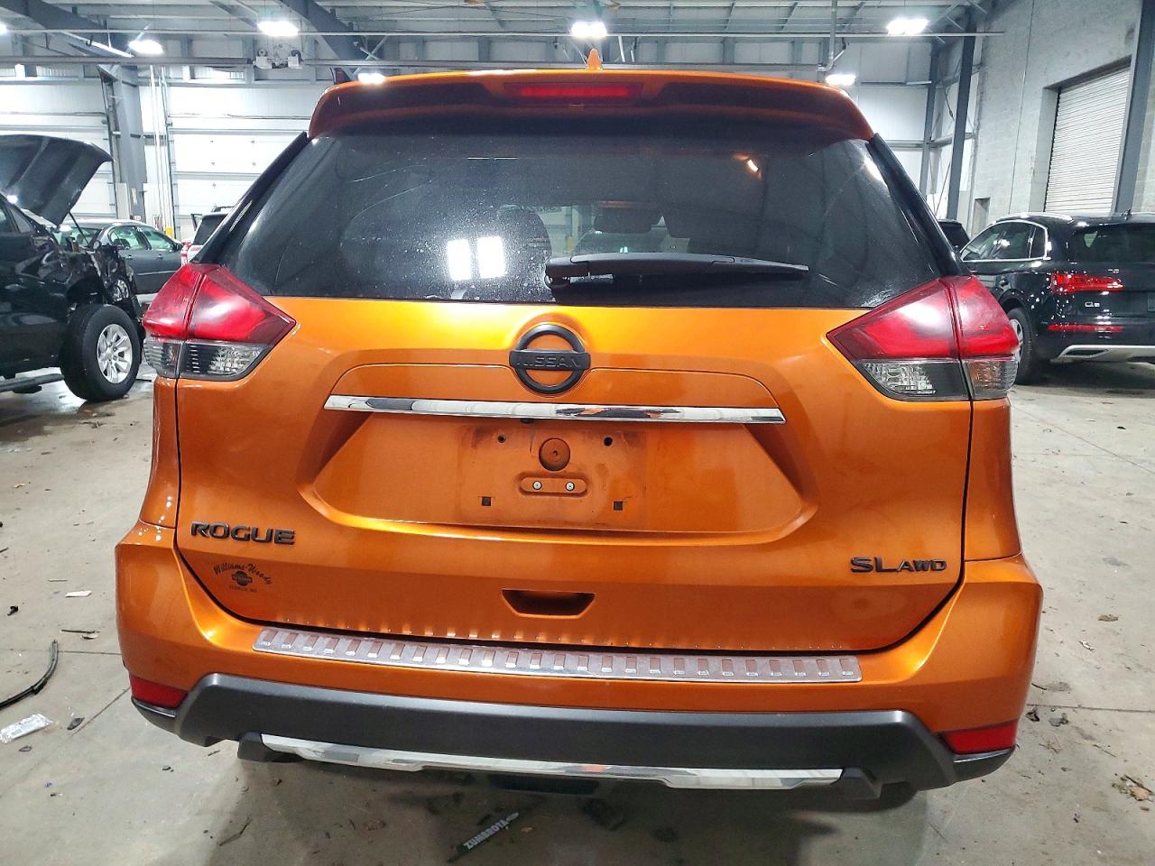 2017 NISSAN ROGUE S photo 6