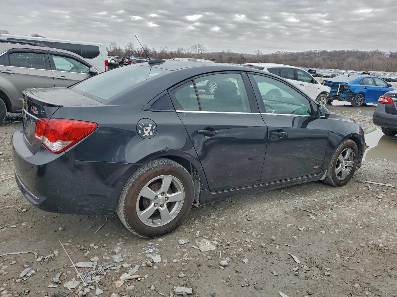 2016 CHEVROLET CRUZE LIMITED LT photo 3
