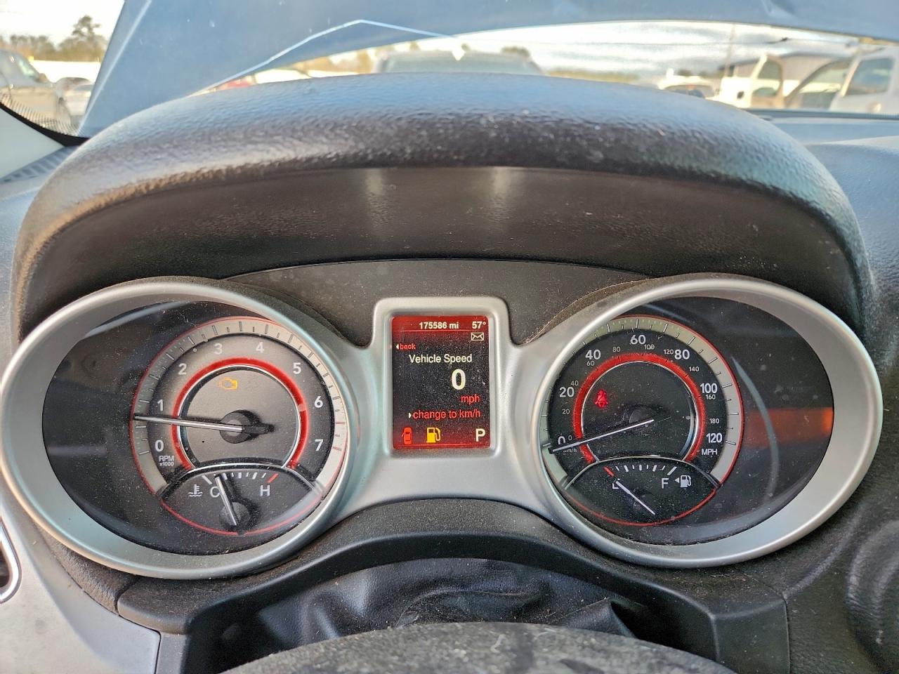 2015 DODGE JOURNEY SXT photo 9