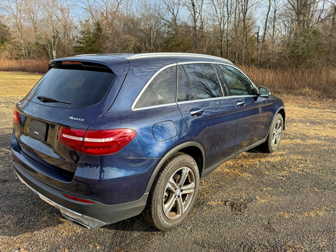 2017 MERCEDES-BENZ GLC 300 4MATIC photo 3