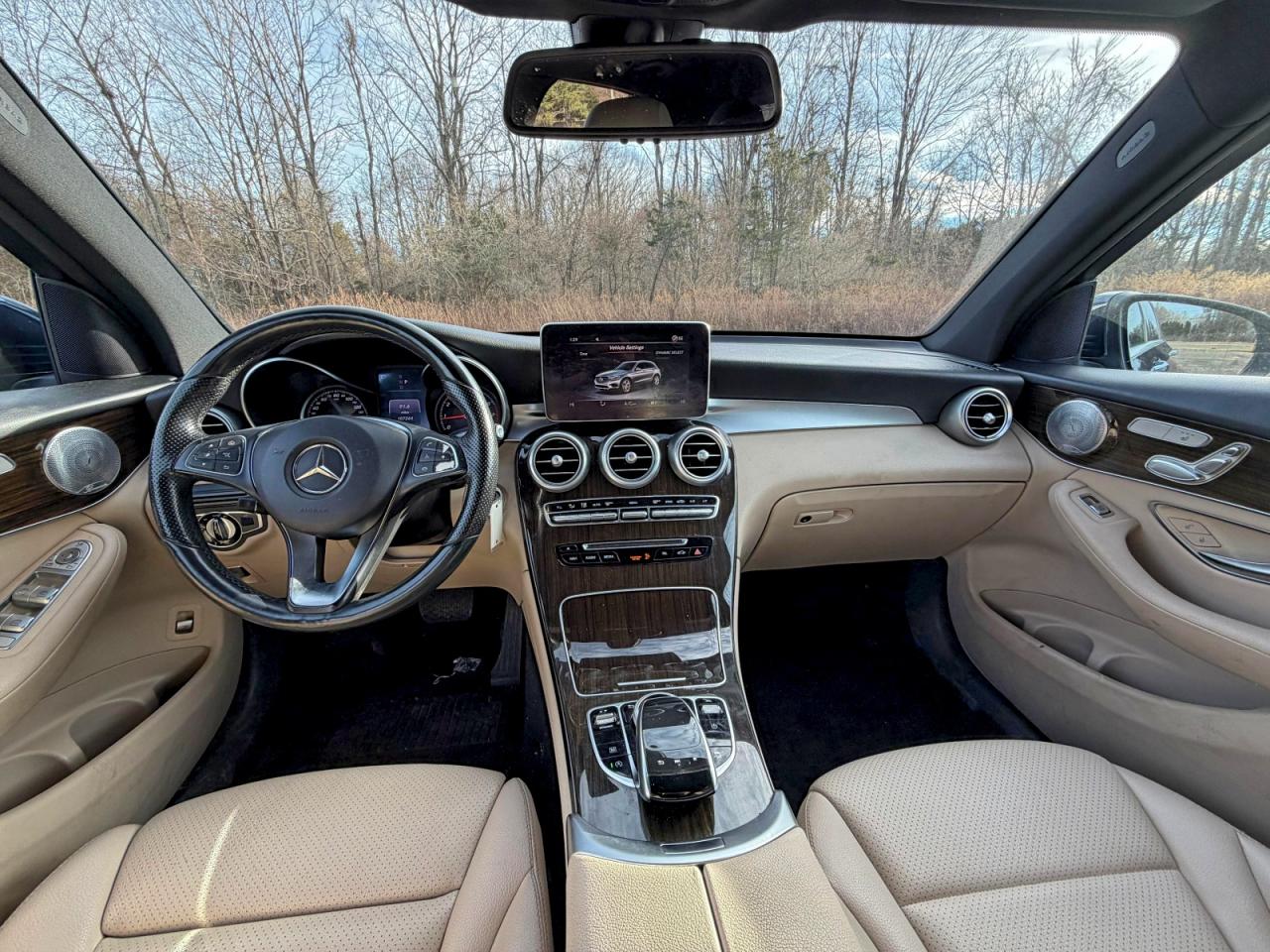 2017 MERCEDES-BENZ GLC 300 4MATIC photo 9