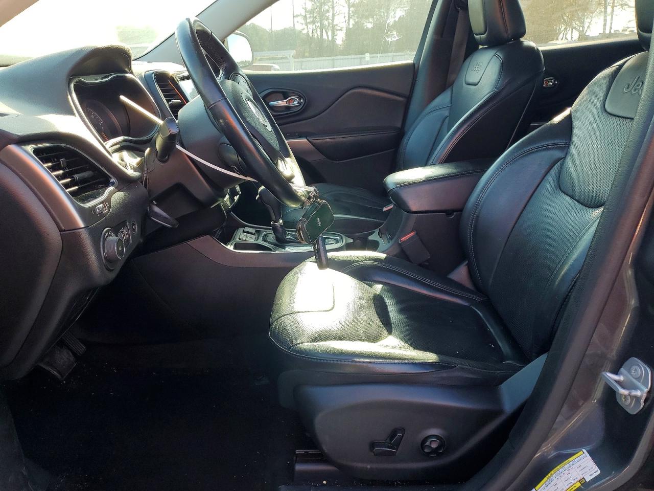 2019 JEEP CHEROKEE LIMITED photo 7