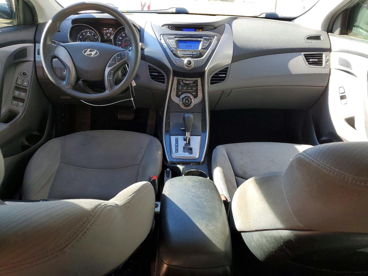 2013 HYUNDAI ELANTRA GLS photo 8