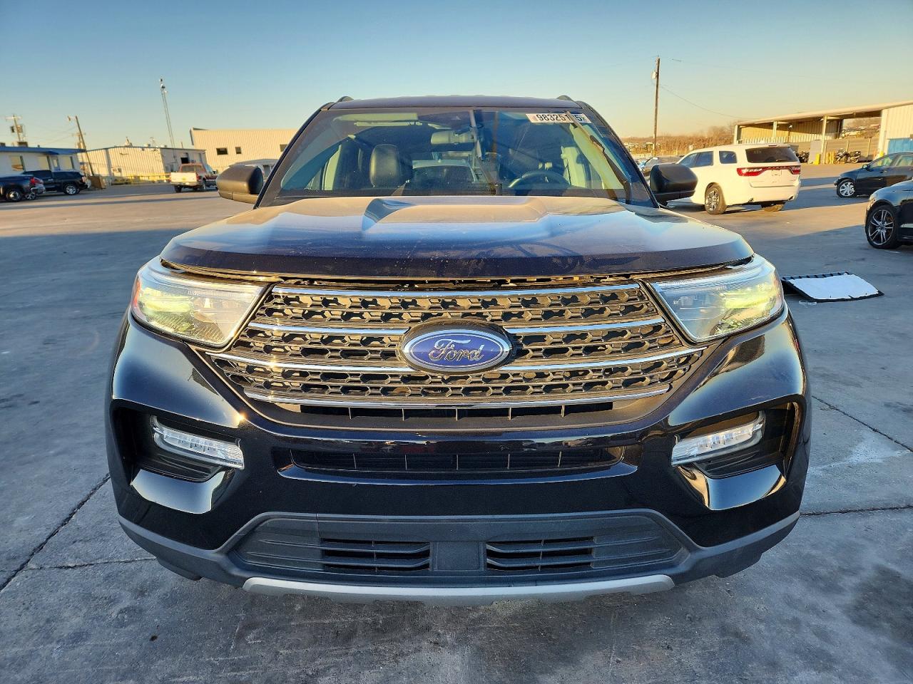 2023 FORD EXPLORER XLT photo 5