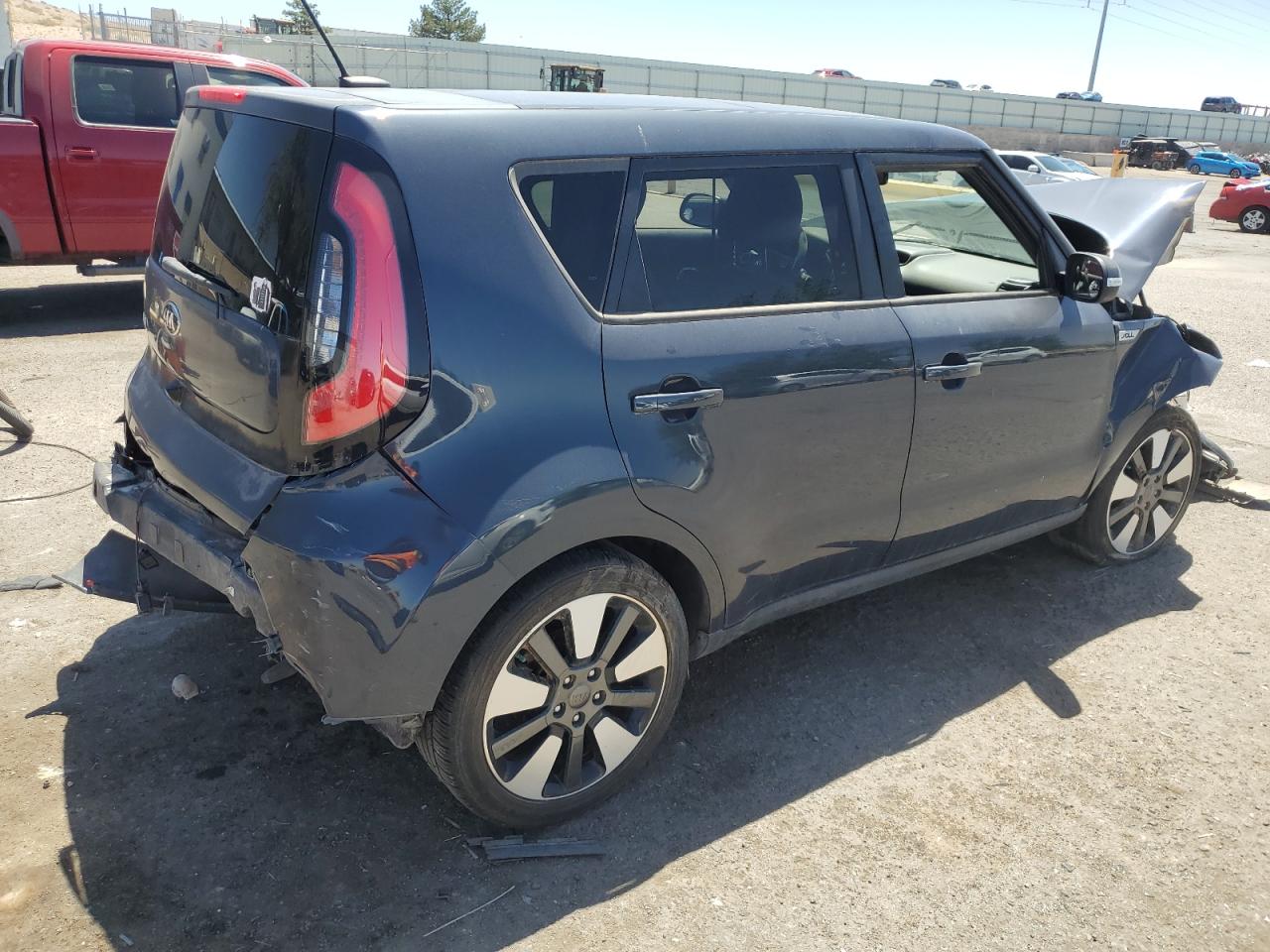 2015 KIA SOUL photo 3