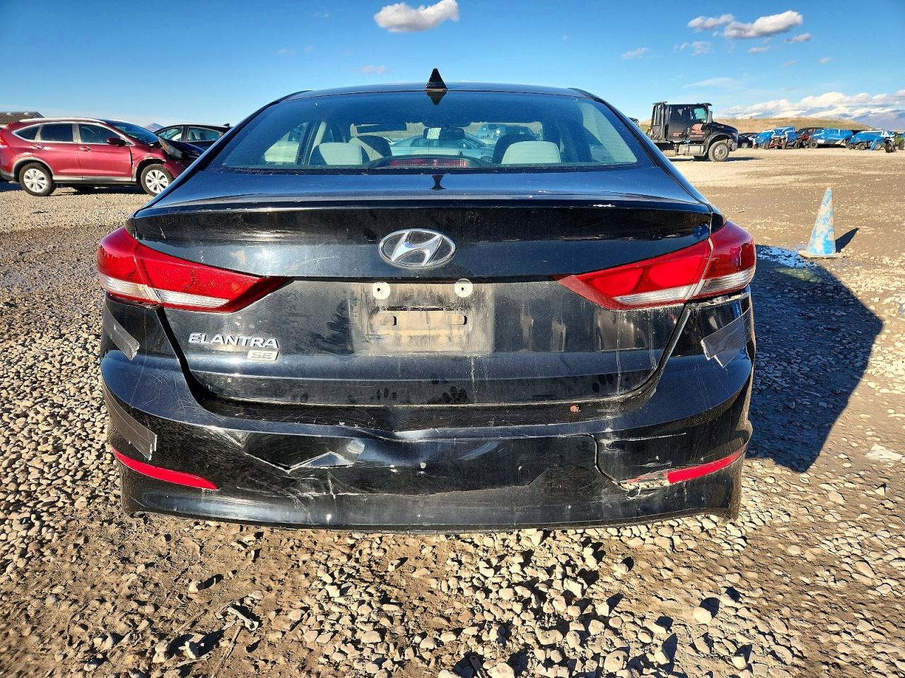 2017 HYUNDAI ELANTRA SE photo 6