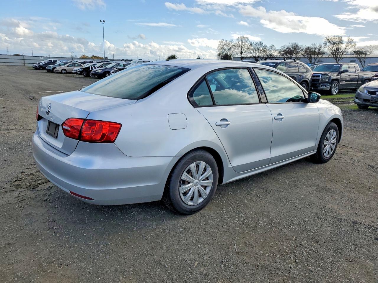 2012 VOLKSWAGEN JETTA BASE photo 3
