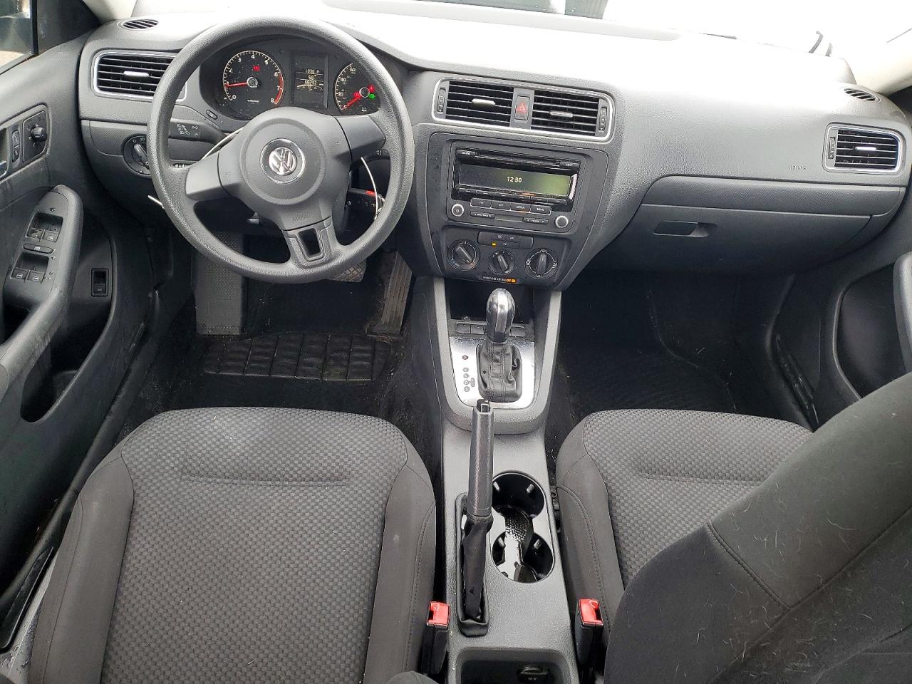 2012 VOLKSWAGEN JETTA BASE photo 8
