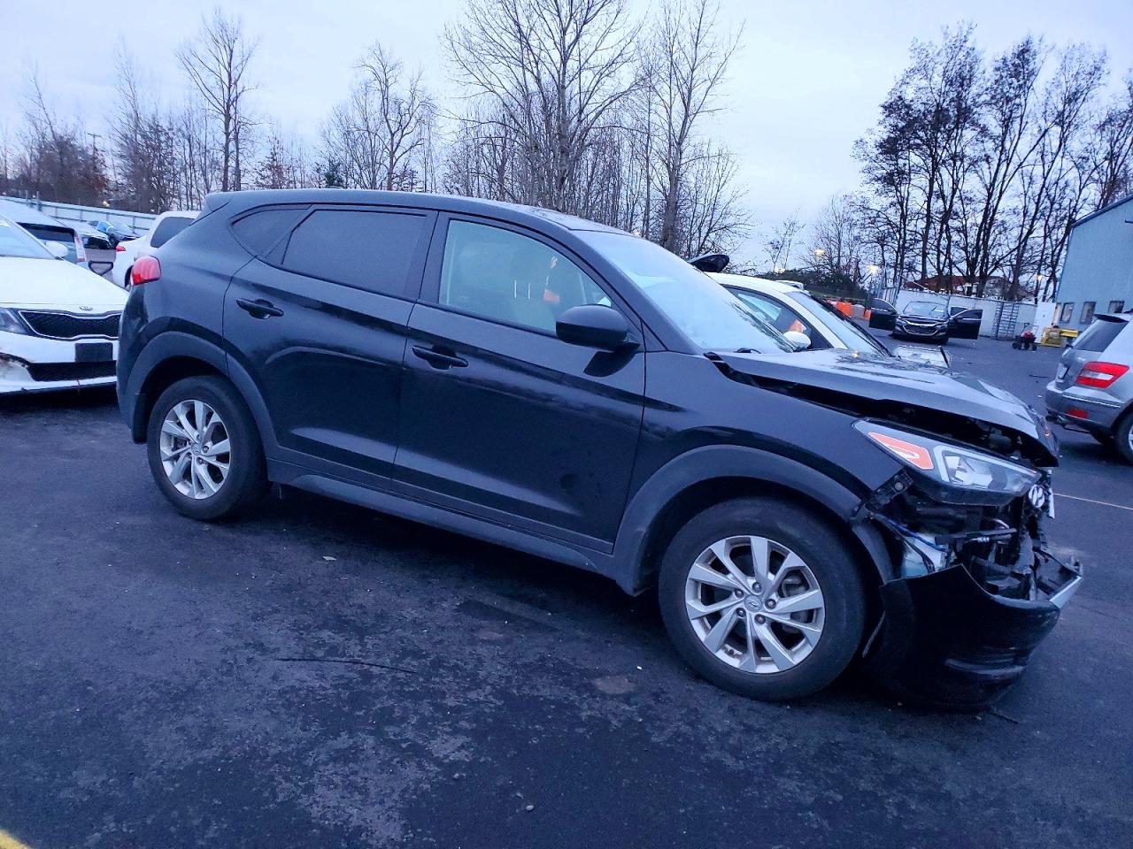 2021 HYUNDAI TUCSON SE photo 4