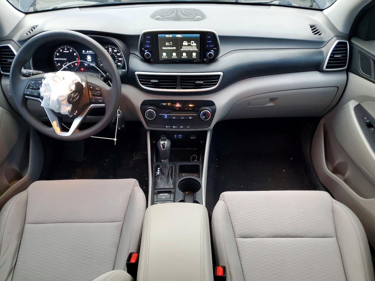 2021 HYUNDAI TUCSON SE photo 8