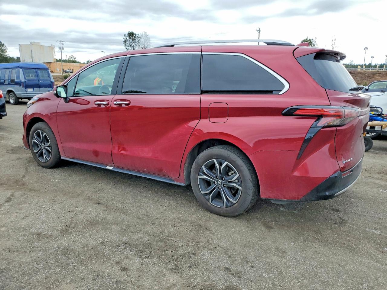 2025 TOYOTA SIENNA LIMITED photo 2