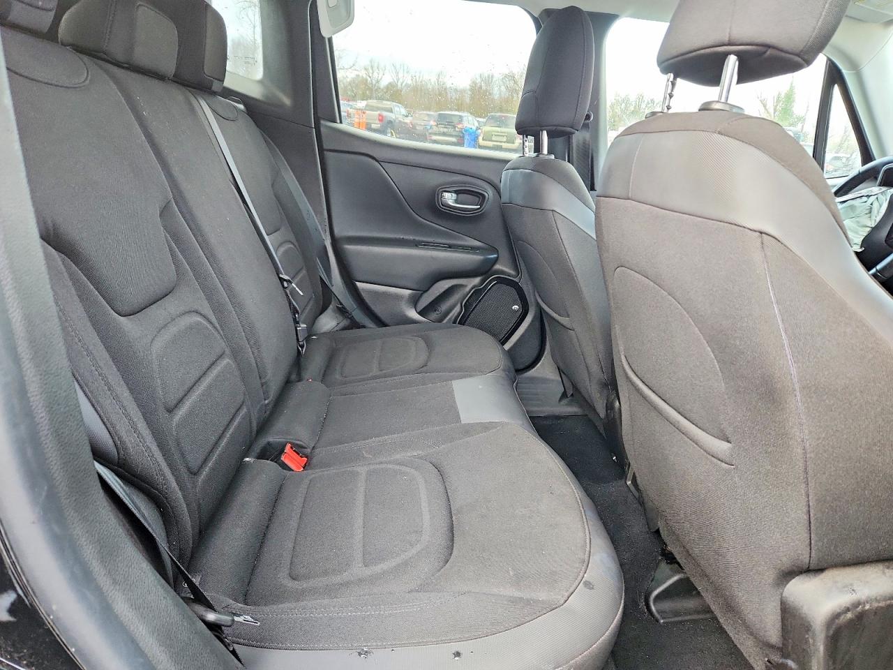 2017 JEEP RENEGADE LATITUDE photo 10