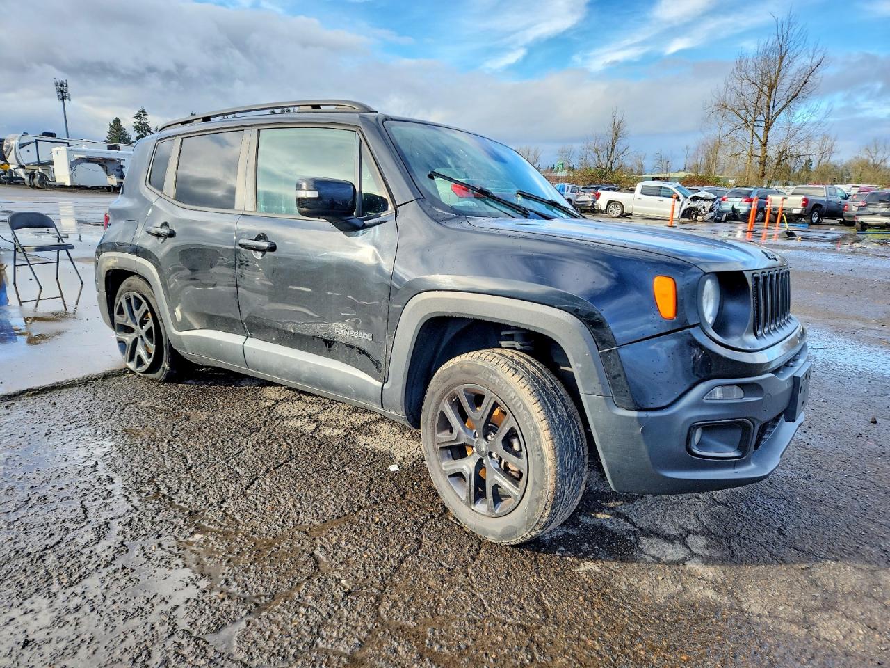 2017 JEEP RENEGADE LATITUDE photo 4