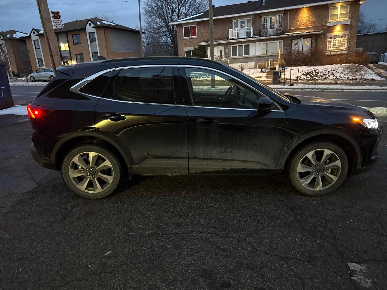 2025 FORD ESCAPE PLATINUM photo 6