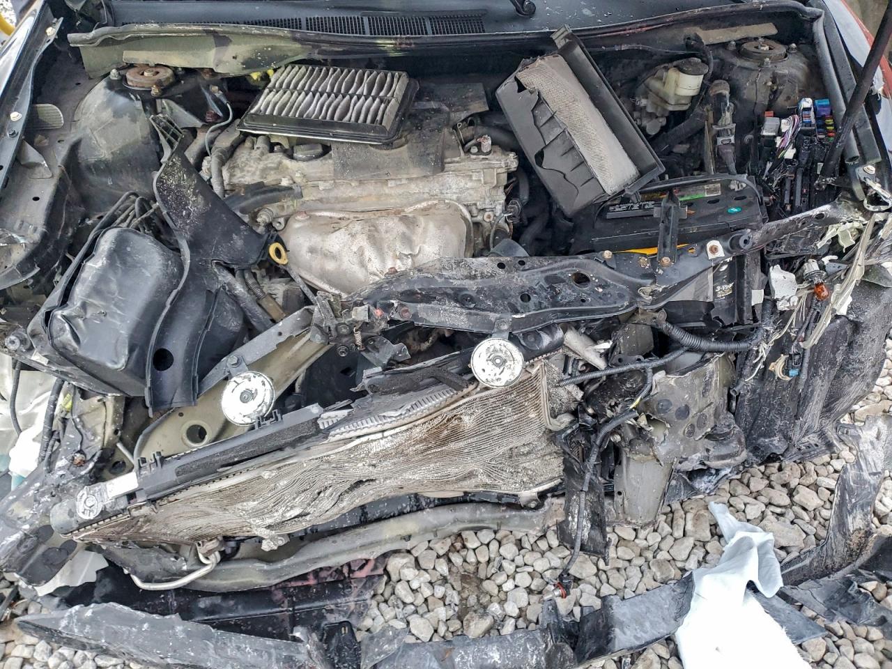 2012 TOYOTA CAMRY BASE photo 11