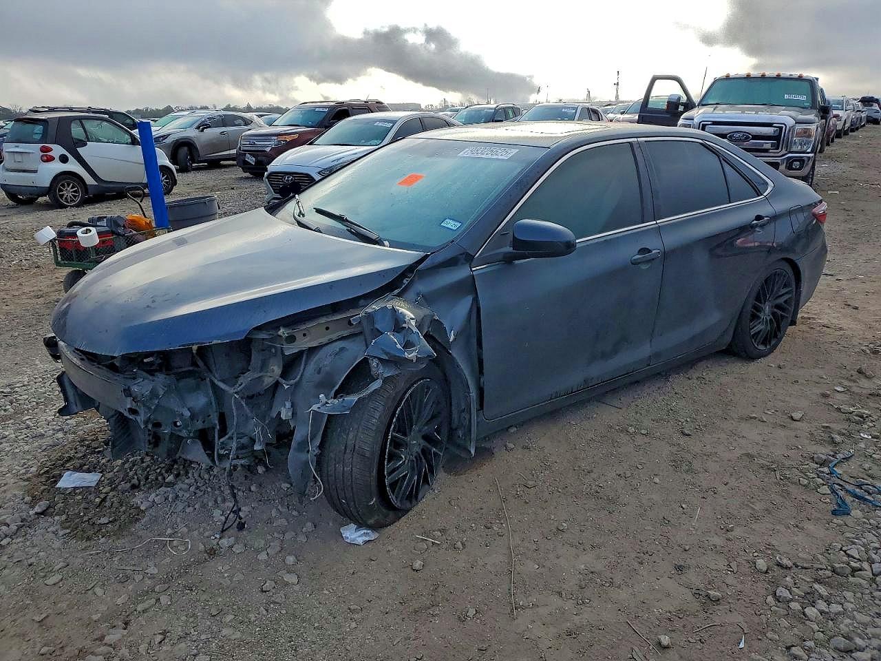 2017 TOYOTA CAMRY