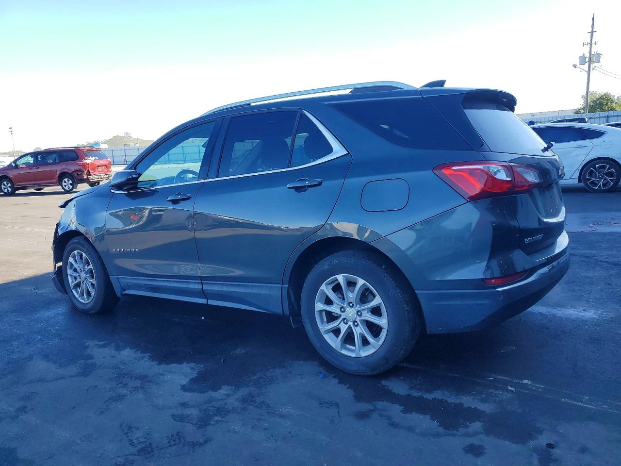 2018 CHEVROLET EQUINOX LT photo 2