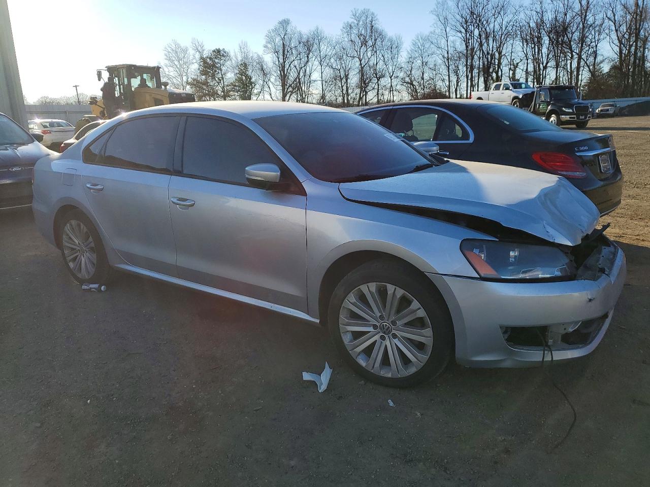 2014 VOLKSWAGEN PASSAT S photo 4