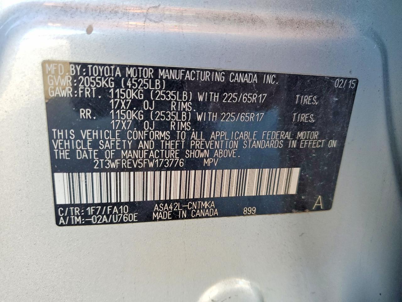2015 TOYOTA RAV4 XLE photo 25