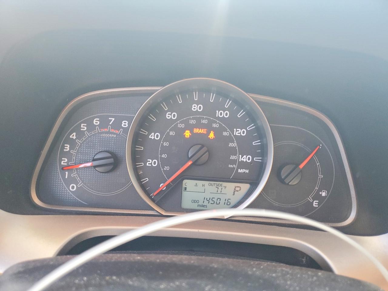 2015 TOYOTA RAV4 XLE photo 17