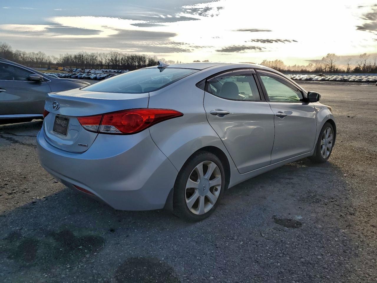 2013 HYUNDAI ELANTRA GLS photo 3