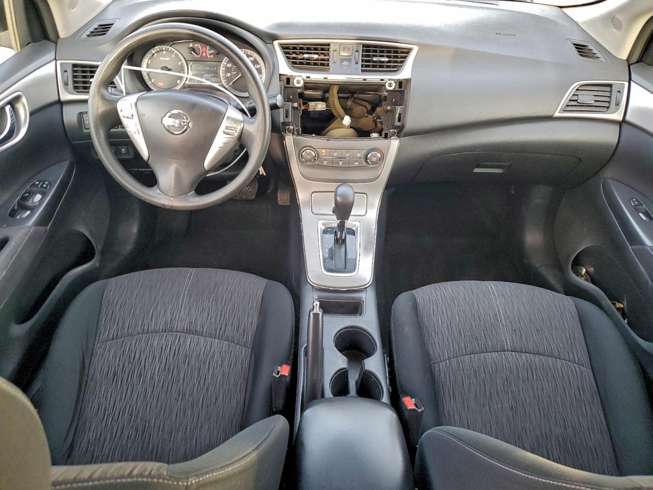 2014 NISSAN SENTRA S photo 8