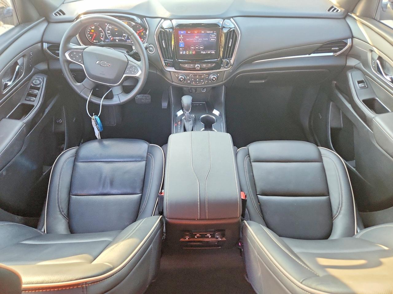 2023 CHEVROLET TRAVERSE PREMIER photo 8