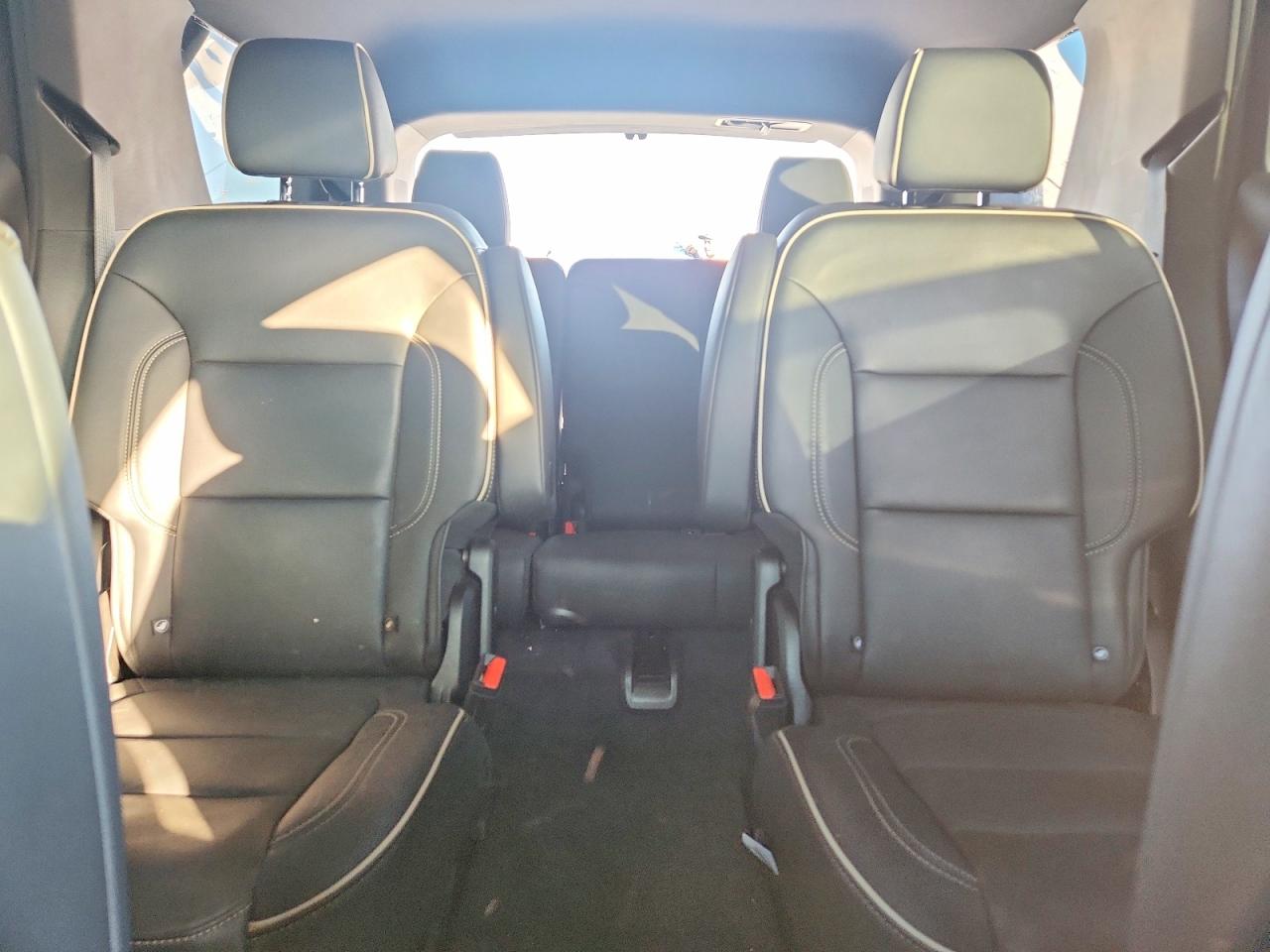 2023 CHEVROLET TRAVERSE PREMIER photo 10