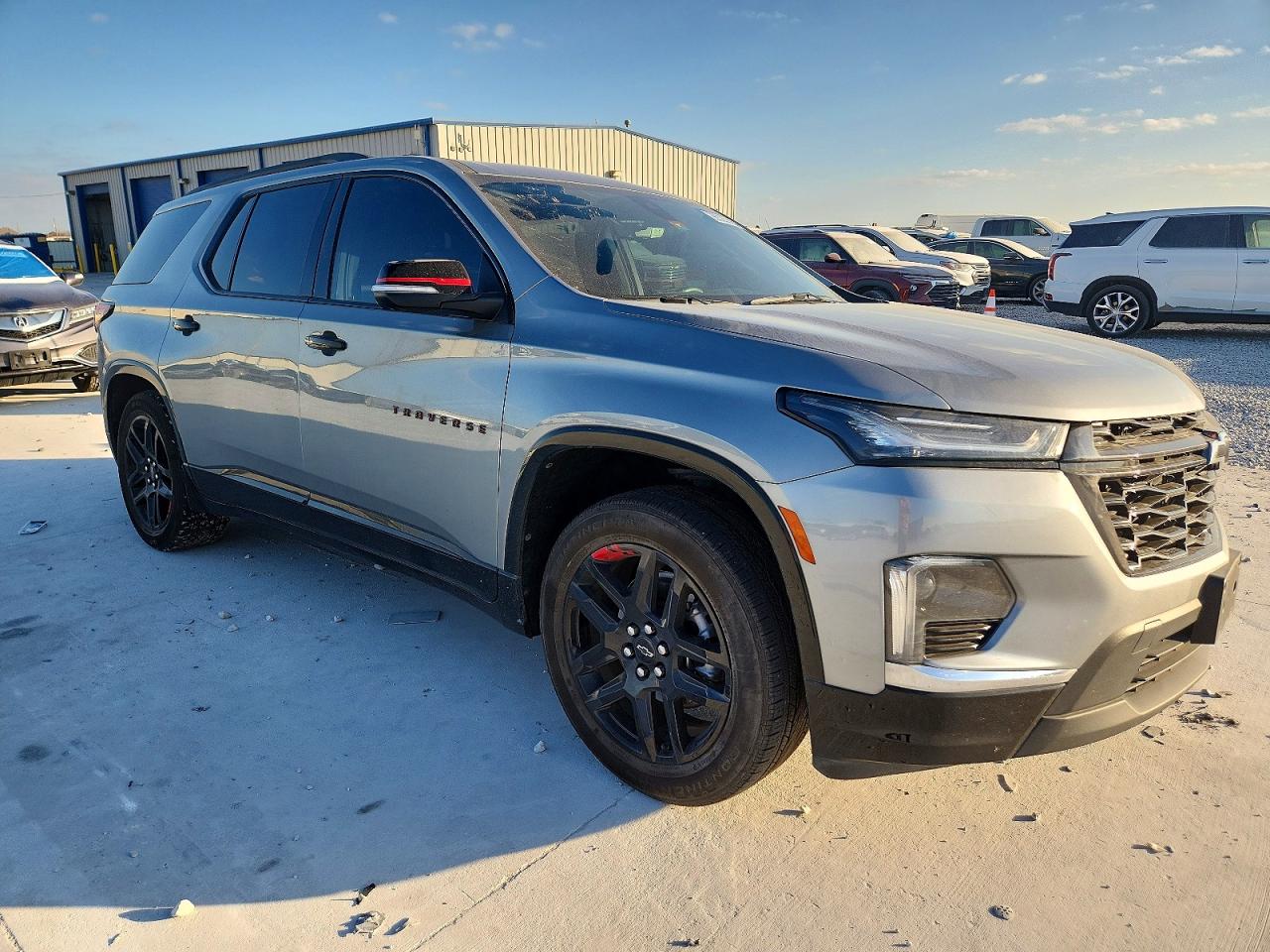 2023 CHEVROLET TRAVERSE PREMIER photo 4