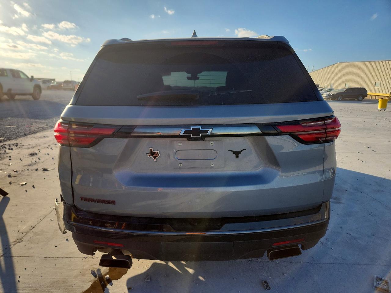 2023 CHEVROLET TRAVERSE PREMIER photo 6
