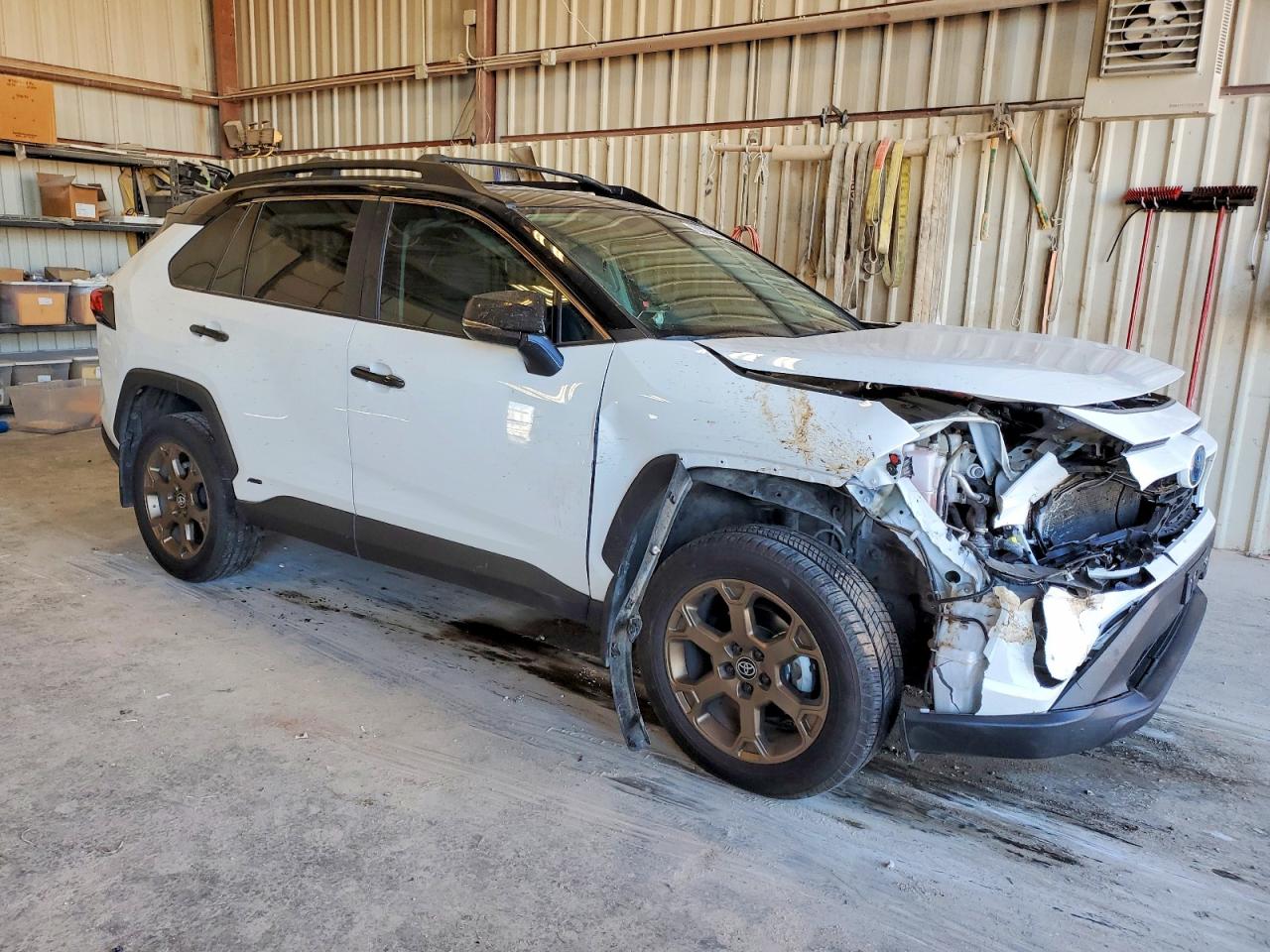 2024 TOYOTA RAV4 WOODLAND EDITION photo 4