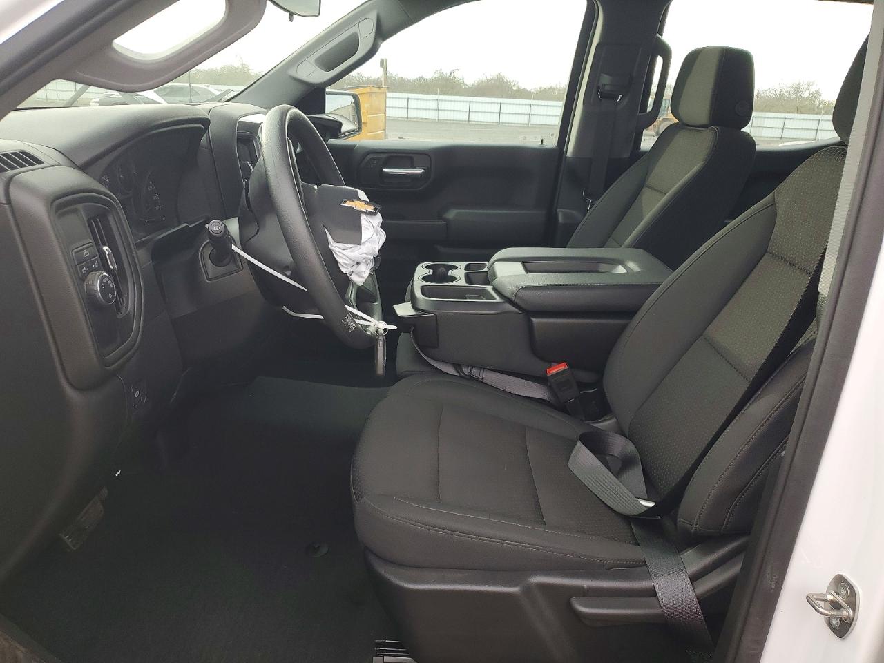 2024 CHEVROLET SILVERADO C1500 photo 7