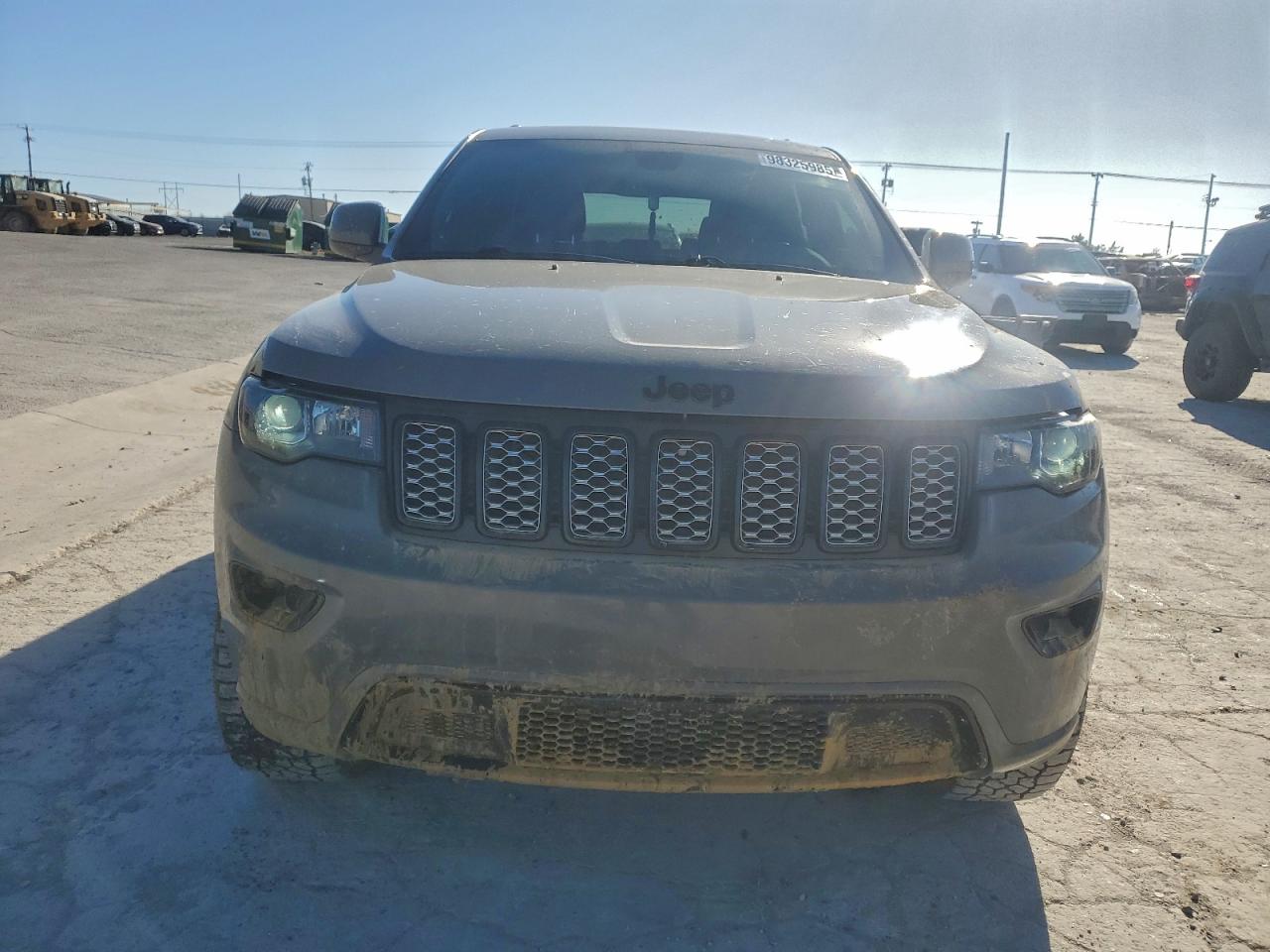2020 JEEP GRAND CHEROKEE LAREDO photo 5